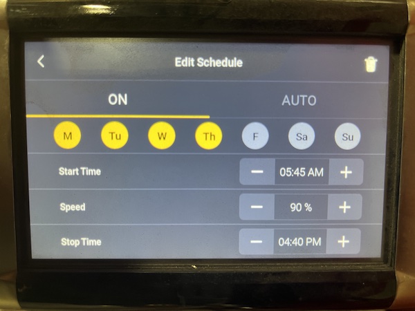 A fan controller screen set to run Monday to Thursday from 5:45 AM to 4:40 PM at 90 percent speed.